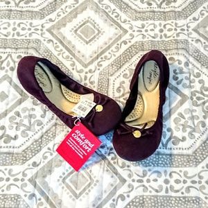 NWT Dexflex Comfort Caroline Flats